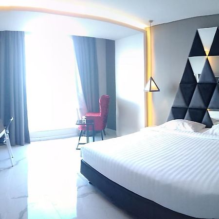 M Hotel Kupang Kupang  Ngoại thất bức ảnh