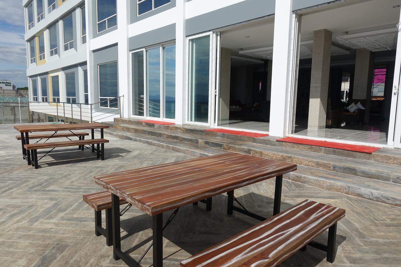 M Hotel Kupang Kupang  Ngoại thất bức ảnh