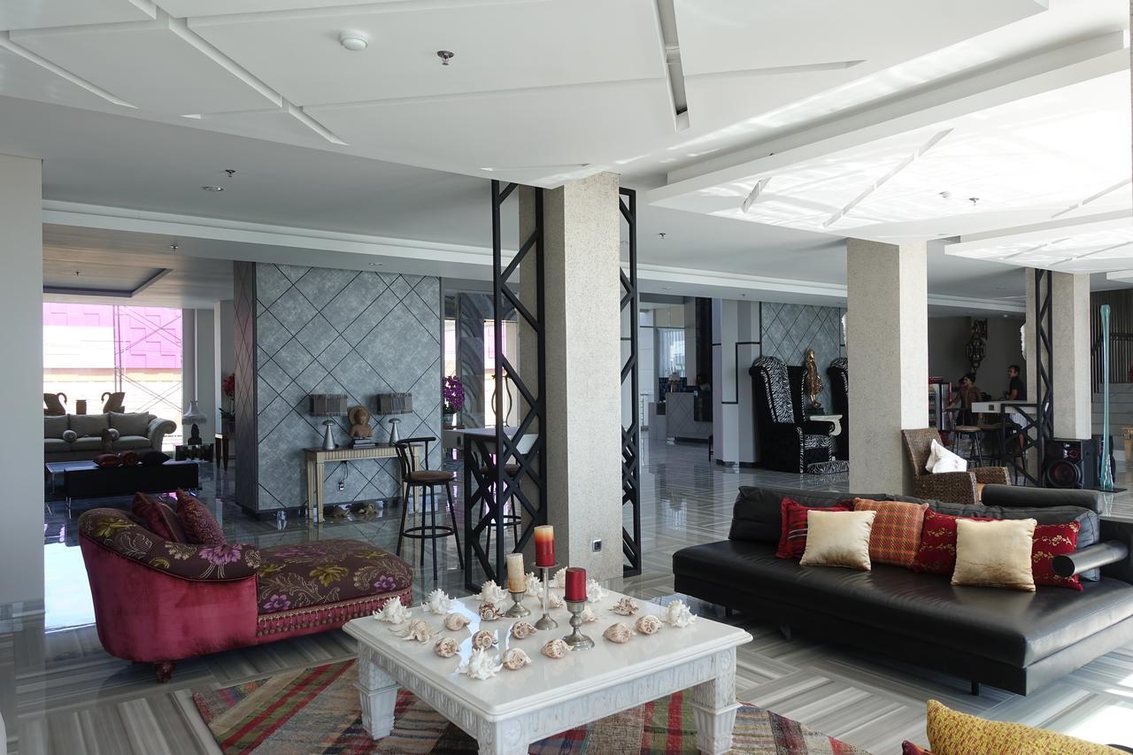 M Hotel Kupang Kupang  Ngoại thất bức ảnh