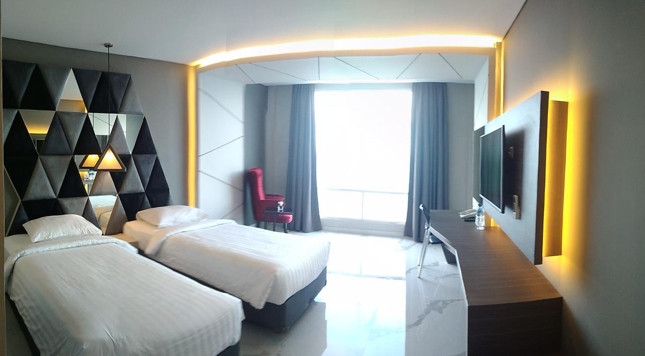 M Hotel Kupang Kupang  Ngoại thất bức ảnh